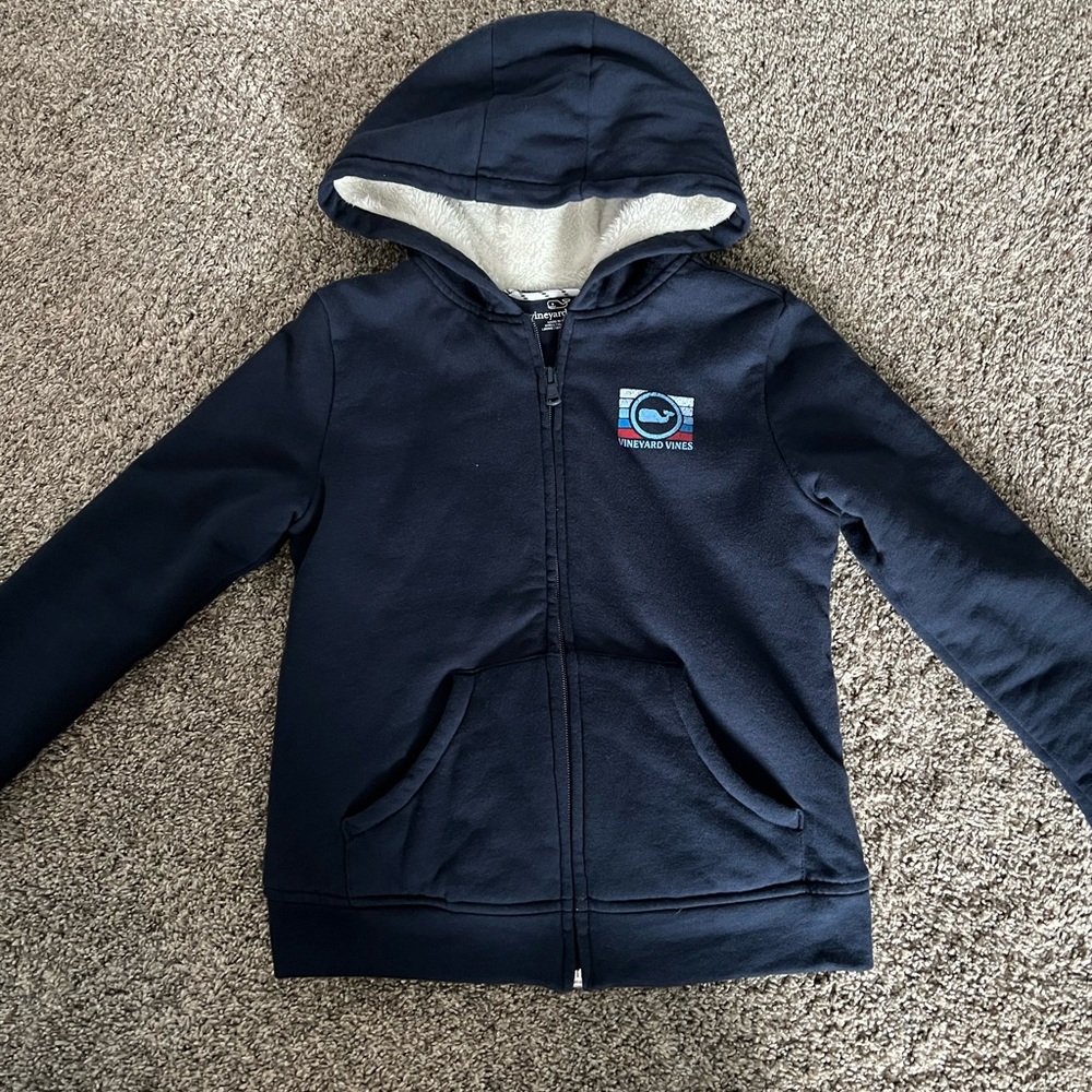 Vineyard vines sweatshirt